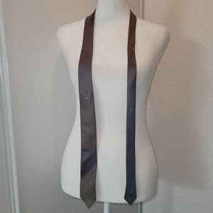 Ernie Reed Mens Clothing Stockton California Classic Gray Silk Tie Color Changin